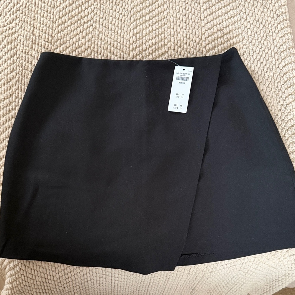 Abercrombie Black Women's Wrap-Front Skort
